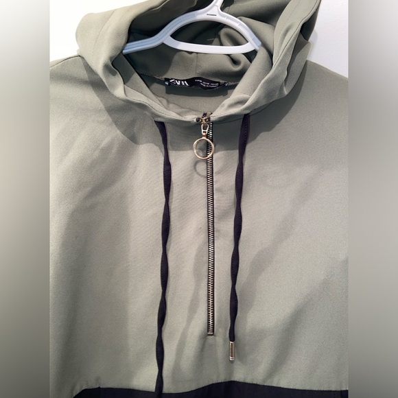 Zara Tracksuit - Picture 2 of 7